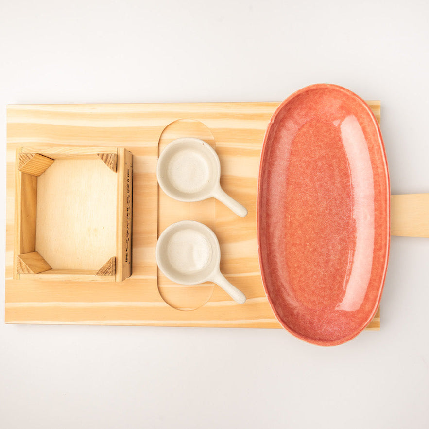 Maries hölzernes Servierbrett